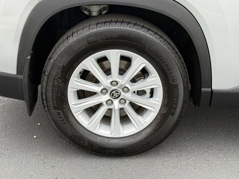 Used 2024 Toyota Grand Highlander XLE image 14