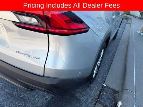 Used 2024 Toyota Grand Highlander AWD image 17