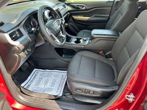 Used 2023 GMC Acadia SLE w/ Driver Convenience Package FWD image 15
