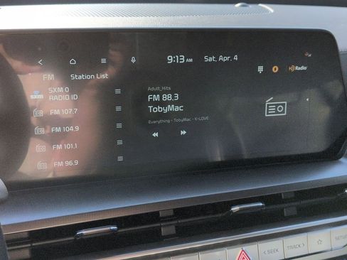 Used 2025 Kia Telluride S FWD image 19