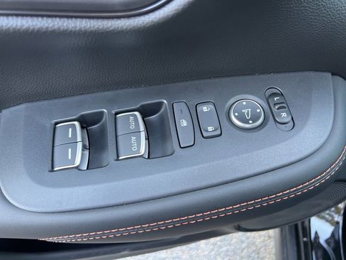 New 2026 Honda HR-V Sport image 14