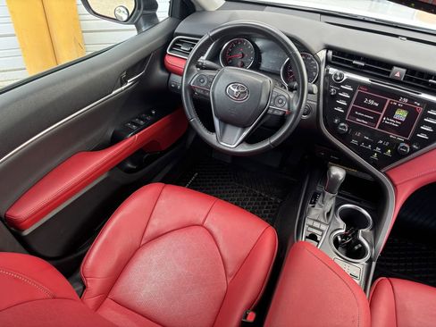 Used 2020 Toyota Camry XSE FWD image 20