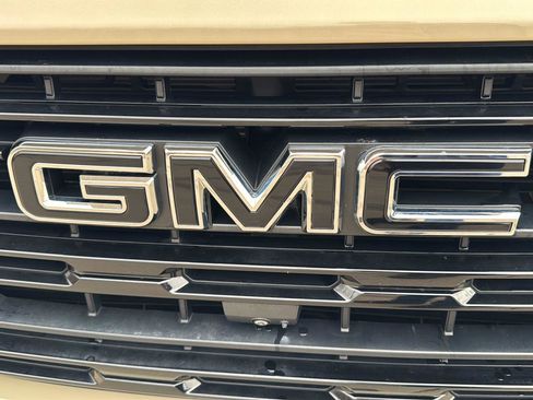 Used 2022 GMC Sierra 1500 Elevation w/ Elevation Premium Package image 30