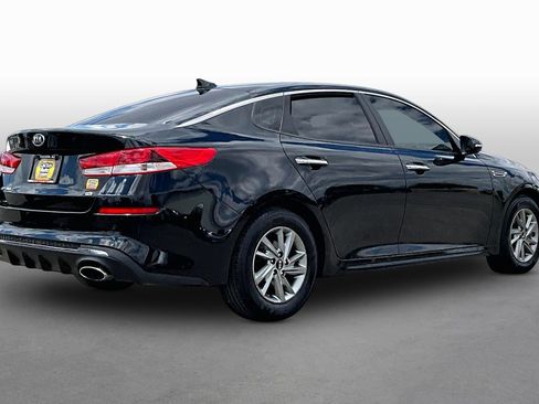 Used 2019 Kia Optima LX FWD image 2