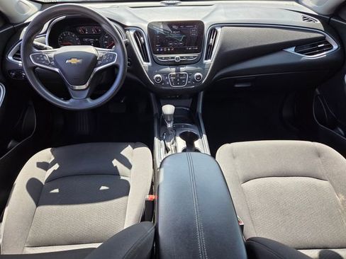 Certified 2025 Chevrolet Malibu LT image 16