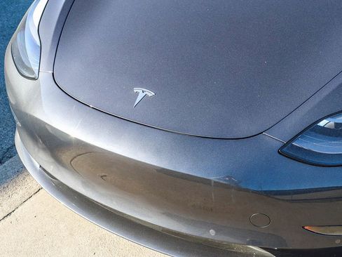 Used 2022 Tesla Model 3 Base image 9