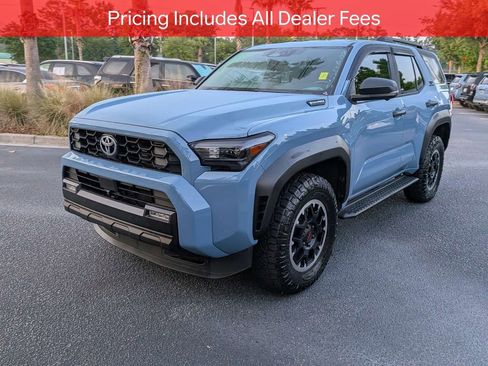 Certified 2025 Toyota 4Runner TRD Off-Road Premium AWD/4WD image 9