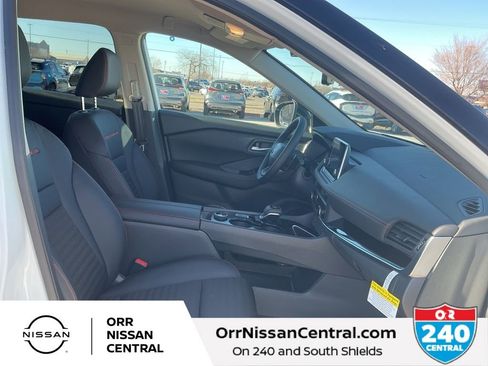 New 2026 Nissan Rogue SV w/ Rock Creek Premium Package AWD/4WD image 11
