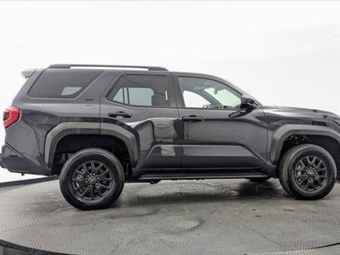 Used 2025 Toyota 4Runner SR5 AWD/4WD image 9
