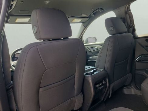 New 2026 Chevrolet Traverse LT image 11