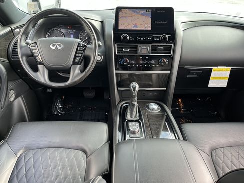 Certified 2024 INFINITI QX80 Sensory w/ All-Season Package AWD/4WD image 16
