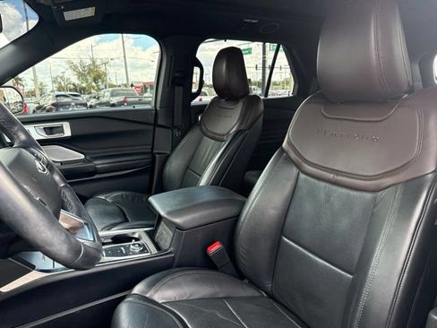 Used 2020 Ford Explorer Platinum w/ Premium Technology Package AWD/4WD image 9