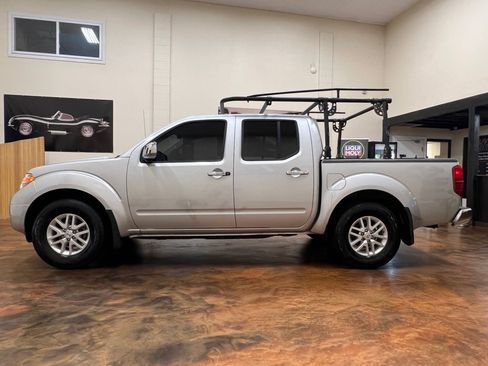 Used 2018 Nissan Frontier SV RWD image 48