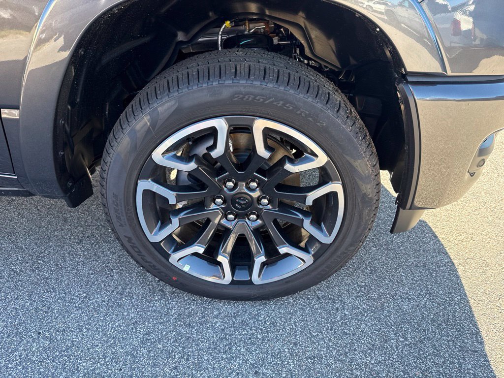 New 2027 RAM 1500 Limited AWD/4WD image 9