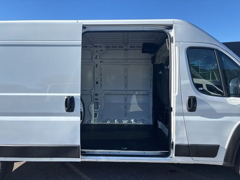 Used 2023 RAM ProMaster 2500 image 19