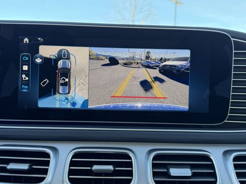 New 2026 Mercedes-Benz GLS 450 4MATIC image 27
