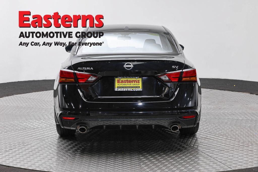 Used 2024 Nissan Altima 2.5 SV w/ SV Premium Package FWD image 6