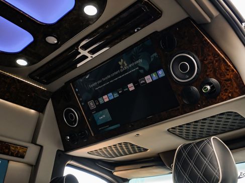 Used 2023 Mercedes-Benz Sprinter 3500 image 88