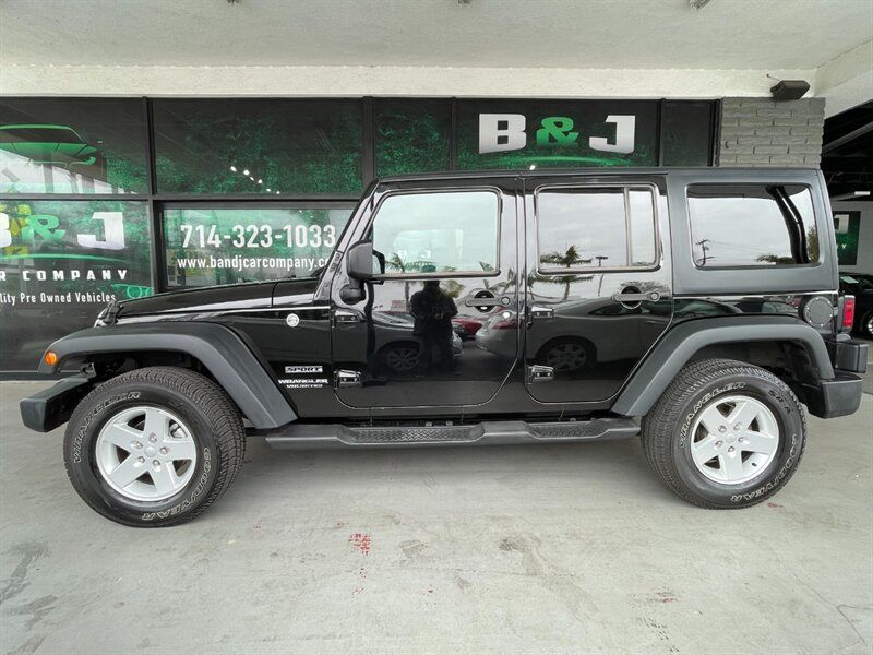 Used 2017 Jeep Wrangler Unlimited Sport w/ Quick Order Package 24S AWD/4WD image 4