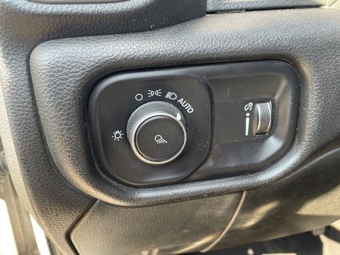 Used 2022 RAM 2500 Big Horn AWD/4WD image 16