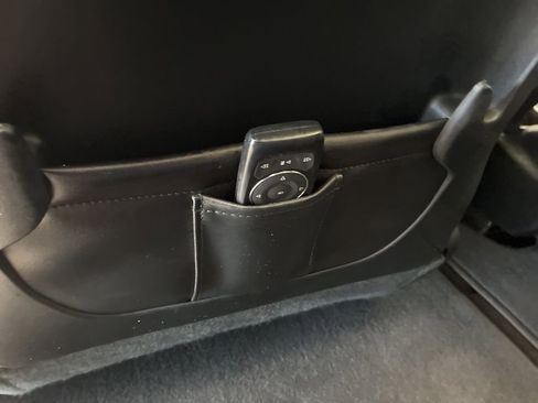 Used 2018 Chrysler Pacifica Touring-L Plus FWD image 22