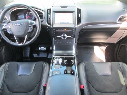 Used 2019 Ford Edge ST w/ Equipment Group 401A AWD/4WD image 15