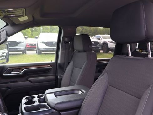 Used 2024 Chevrolet Silverado 2500 LT AWD/4WD image 11