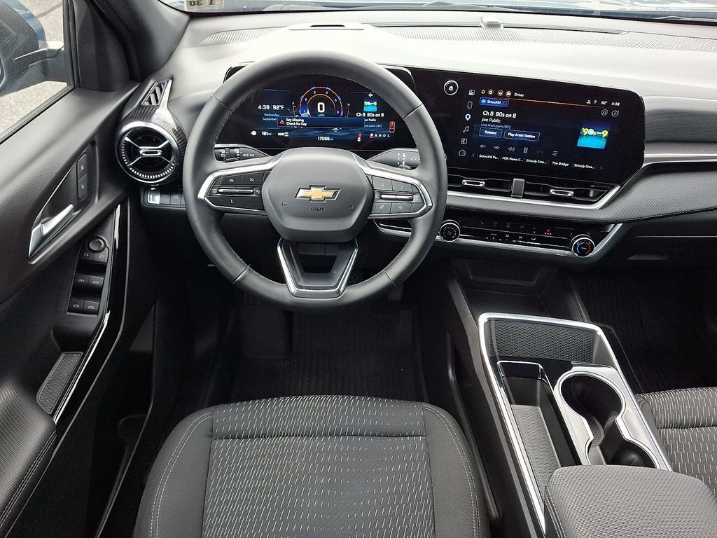 Certified 2025 Chevrolet Equinox LT AWD/4WD image 15