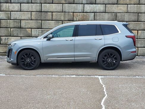 Certified 2024 Cadillac XT6 Premium Luxury w/ Technology Package image 2