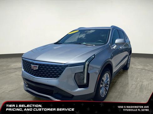 Used 2024 Cadillac XT4 Premium Luxury AWD/4WD image 13