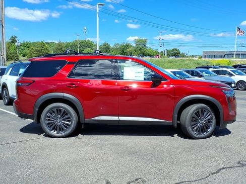 New 2026 Nissan Pathfinder SL w/ SL Premium Package AWD/4WD image 3
