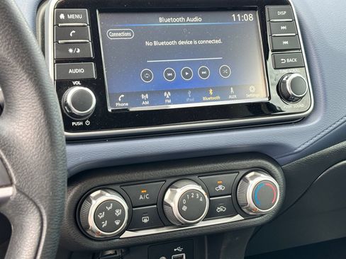 Used 2023 Nissan Versa SV FWD image 24
