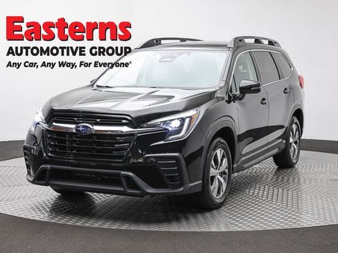 Used 2023 Subaru Ascent Premium w/ Convenience Package AWD/4WD image 1