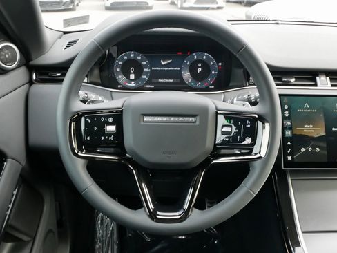 Used 2024 Land Rover Range Rover Evoque Dynamic SE image 45
