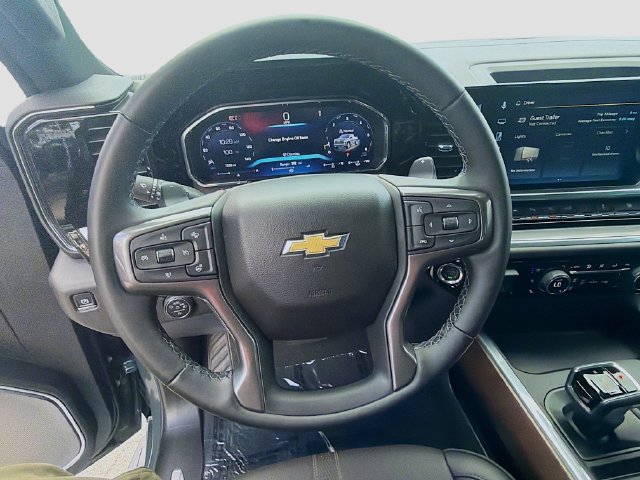 Used 2026 Chevrolet Silverado 1500 High Country w/ High Country Premium Package RWD image 9