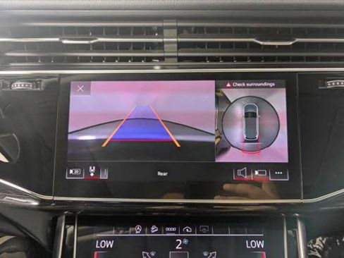 Used 2022 Audi Q7 3.0T Premium image 30