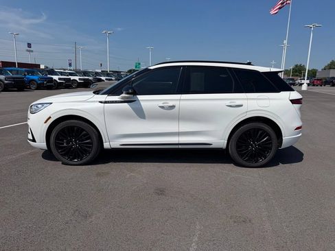 Used 2023 Lincoln Corsair Reserve w/ Equipment Group 201A AWD/4WD image 8