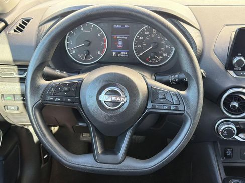 Used 2025 Nissan Sentra S image 15