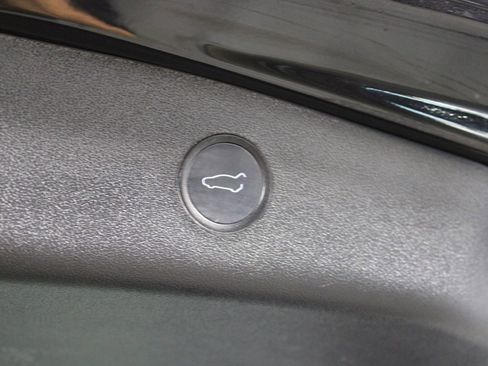 Used 2021 Tesla Model 3 Standard Range Plus image 32