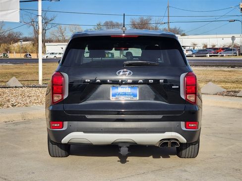 Used 2021 Hyundai Palisade SE image 6