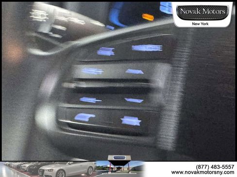 Used 2025 Hyundai Venue SEL FWD image 18