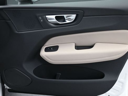 New 2026 Volvo XC60 B5 Plus w/ Protection Package Premier AWD/4WD image 13