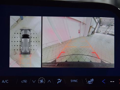 New 2026 Chevrolet Traverse LT w/ Midnight/Sport Edition image 48