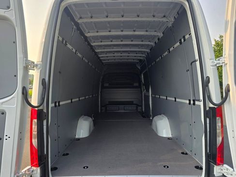 New 2026 Mercedes-Benz Sprinter 2500 image 16