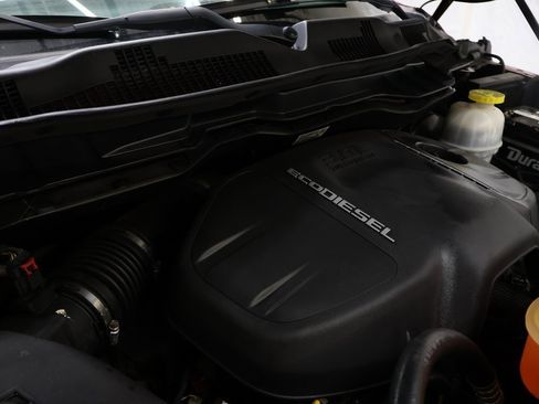 Used 2018 RAM 1500 Laramie w/ Convenience Group image 23