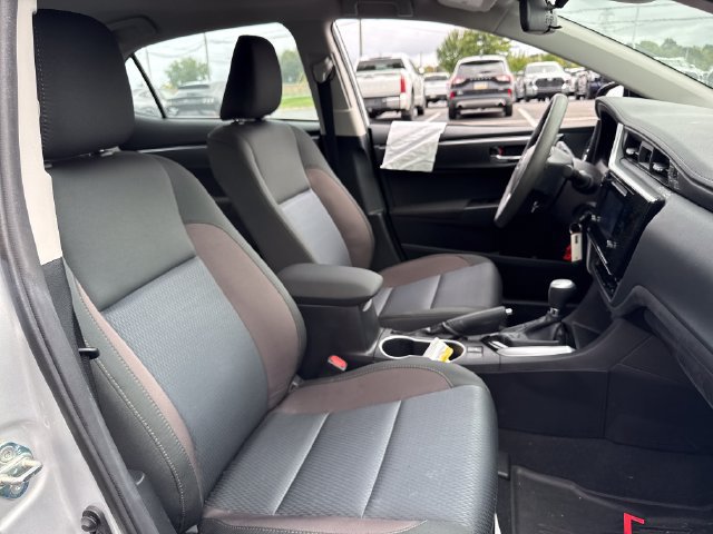 Used 2019 Toyota Corolla LE FWD image 13