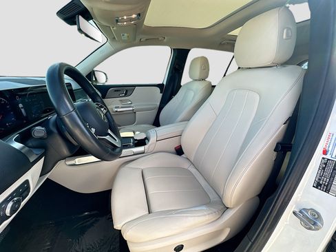 Used 2021 Mercedes-Benz GLB 250 image 20