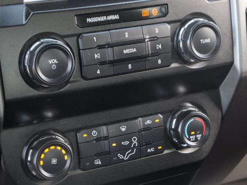 Used 2021 Ford F350 XLT AWD/4WD image 27