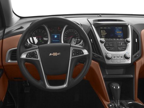 Used 2016 Chevrolet Equinox LTZ w/ Enhanced Convenience Package FWD image 9