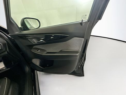 Used 2024 Chevrolet TrailBlazer LS image 29